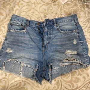 American eagle mom short